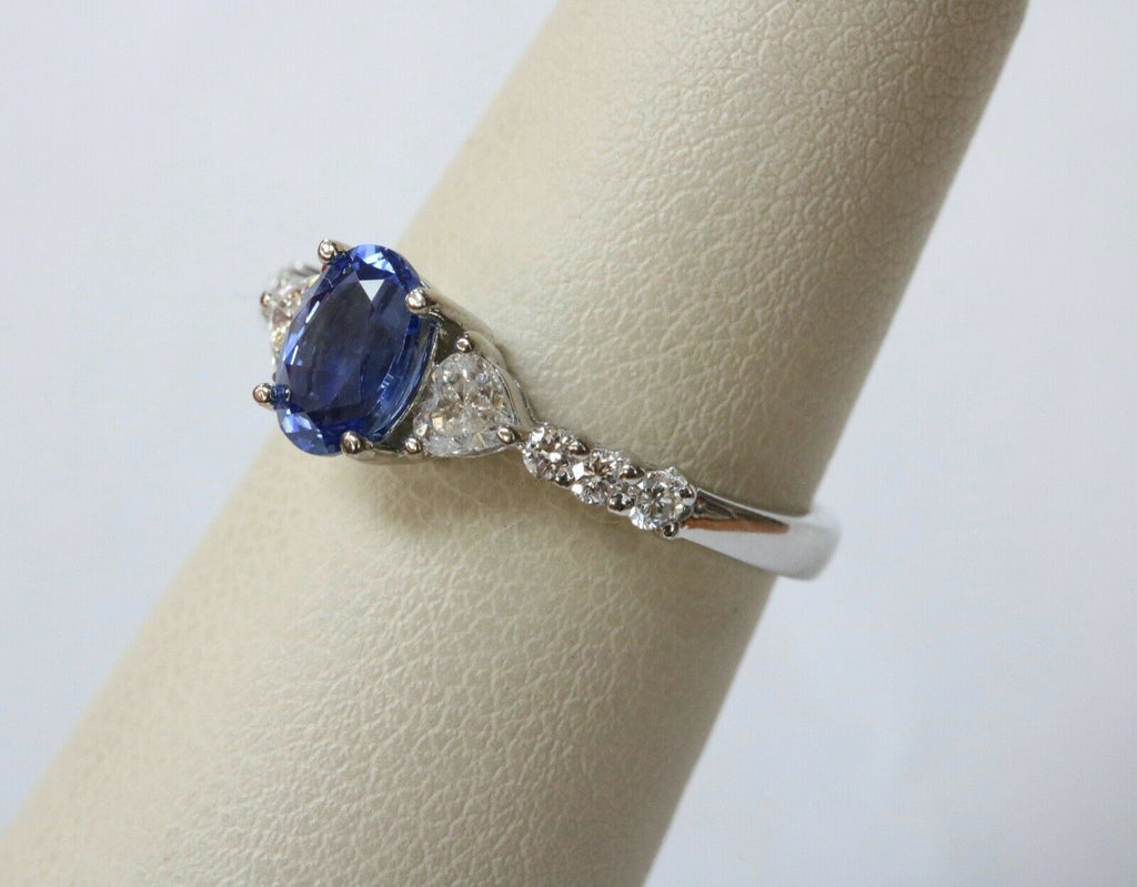 Elegant Ceylon Sapphire Diamonds 18K White Gold Ring