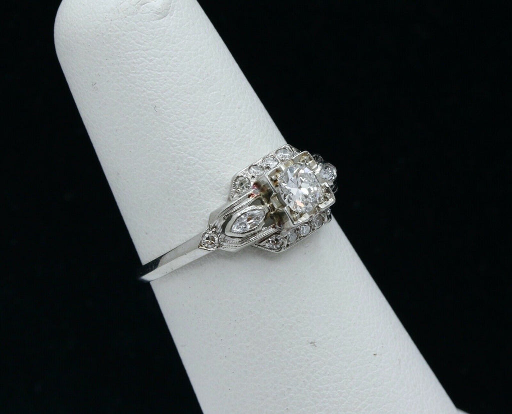 Art Deco 18K White Gold Diamonds Ring