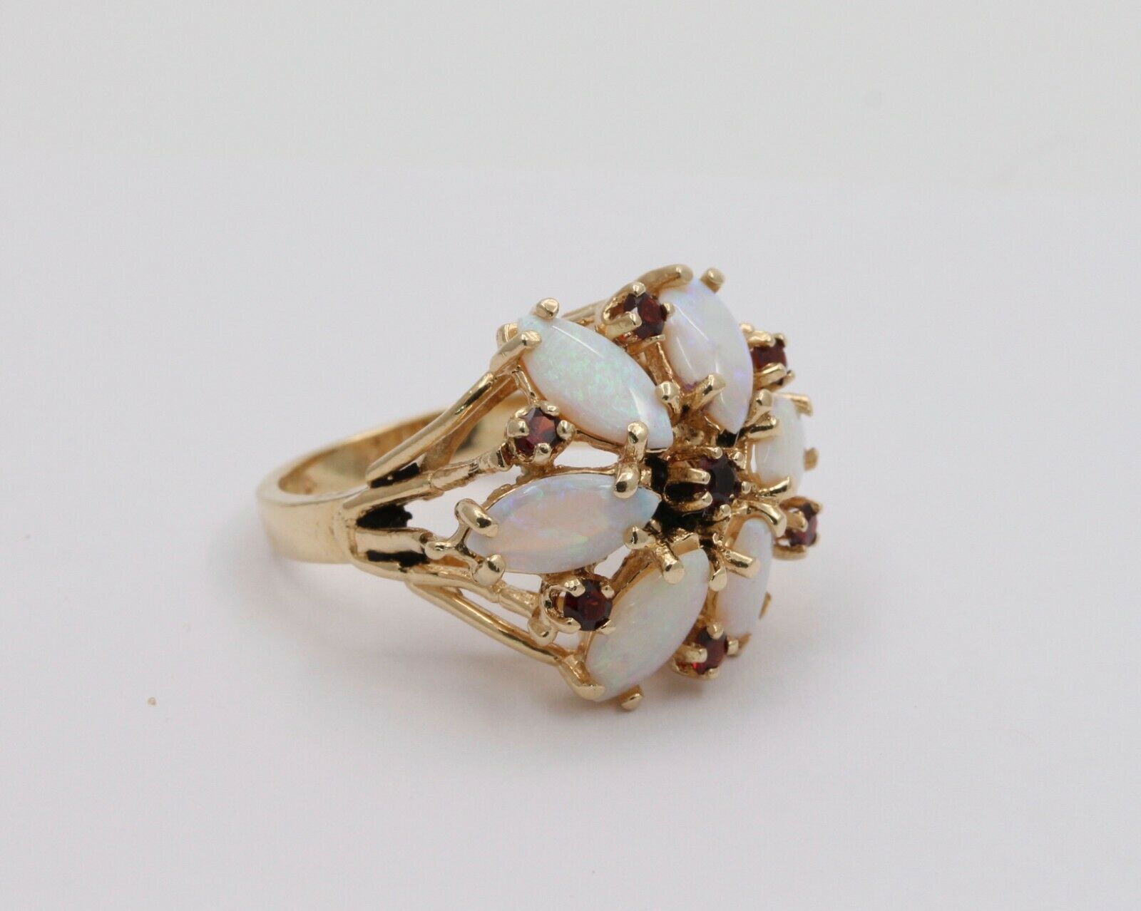 Vintage 14K Yellow Gold Floral Opal Garnet Ring