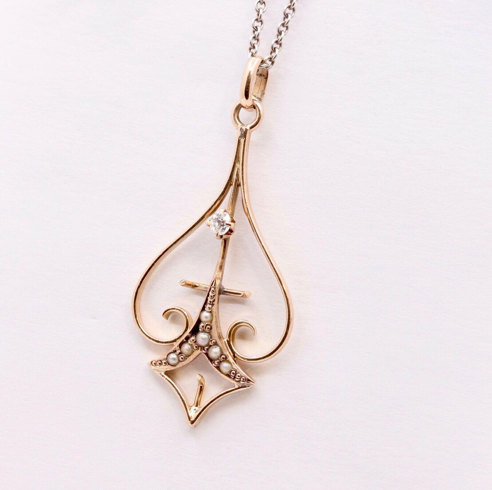 Victorian 10 Yellow Gold Diamond Seed Pearls Pendant
