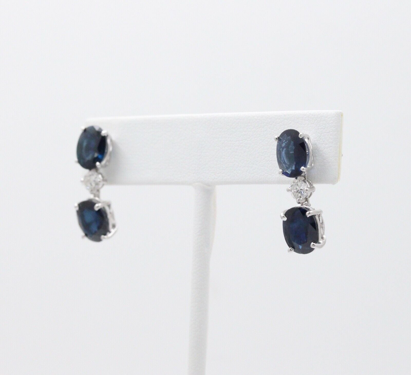 Elegant Blue Sapphires Diamonds 18K White Gold Dangle Earrings