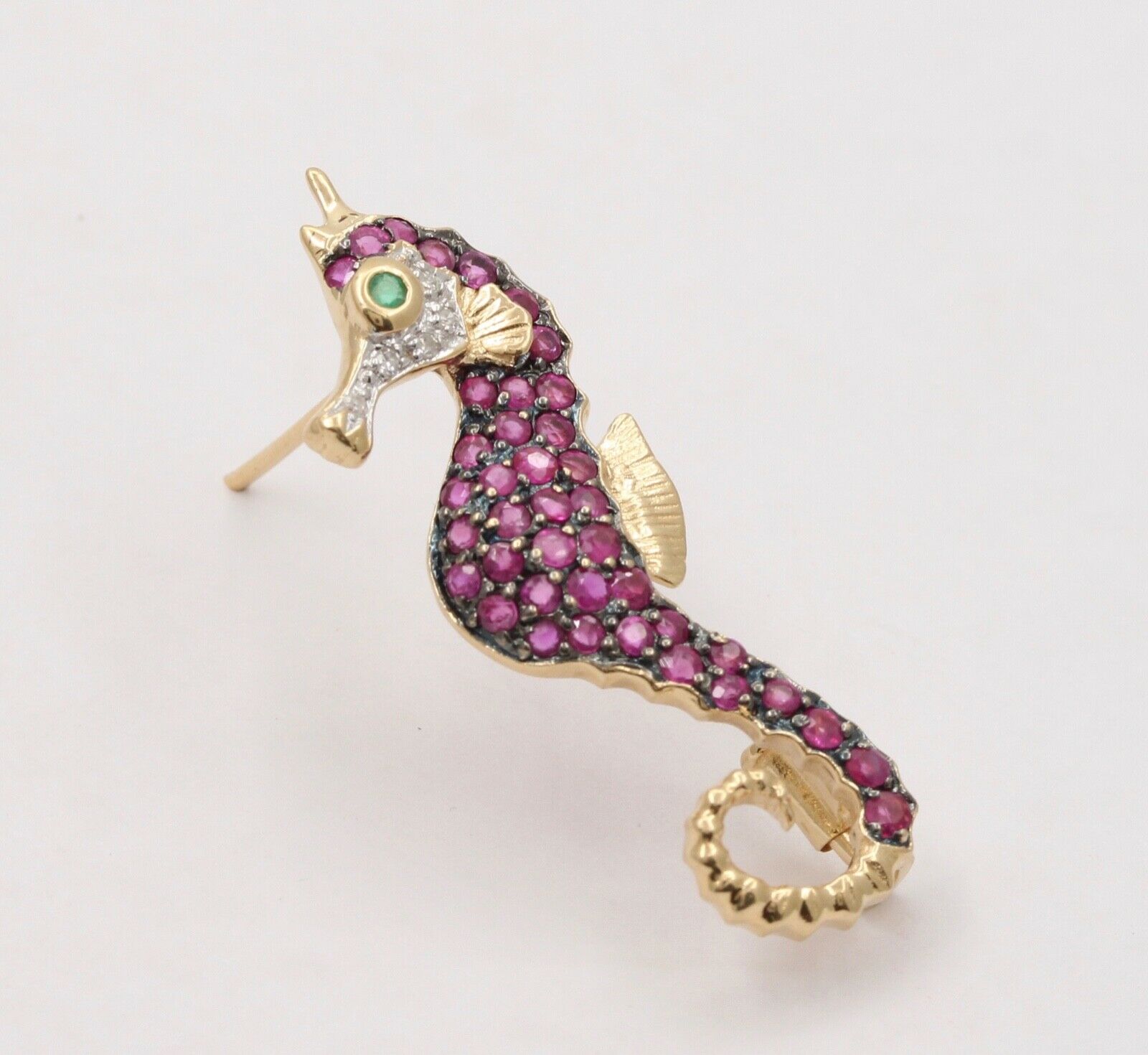 Lovely Vintage Seahorse Rubies Diamonds Emerald 14K Yellow White Gold Brooch Pin