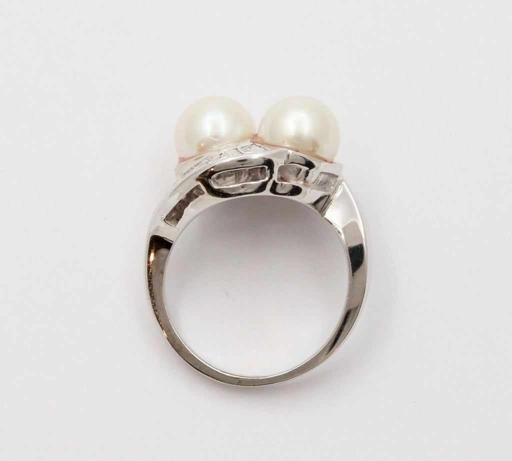 Vintage Classic Bypass Culture Pearl Baguette Diamond Gold Ring, Statement Ring