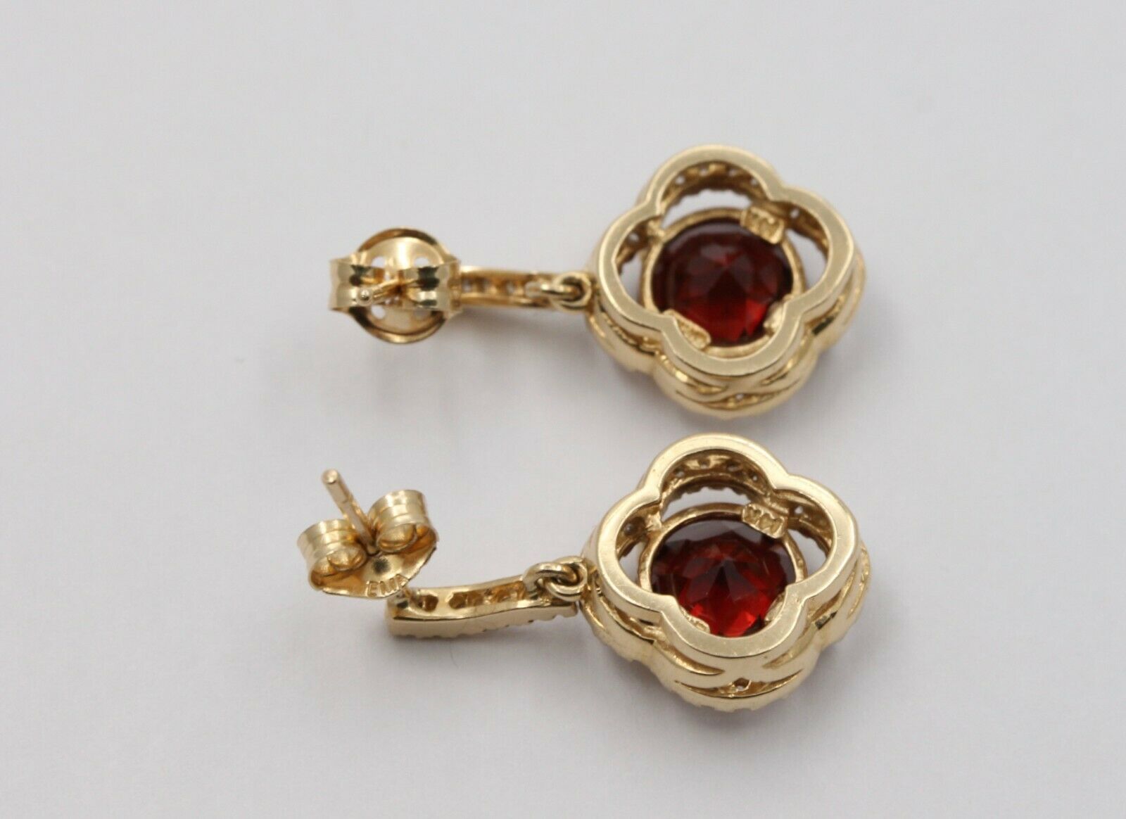 Vintage 14K Yellow Gold Alhambra Style Diamond Garnet Drop Earrings