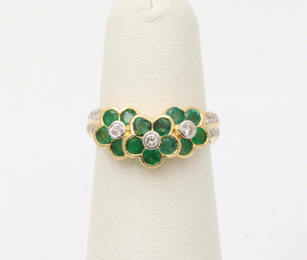 Vintage Flowers Emeralds Diamonds 18K Yellow Gold Ring