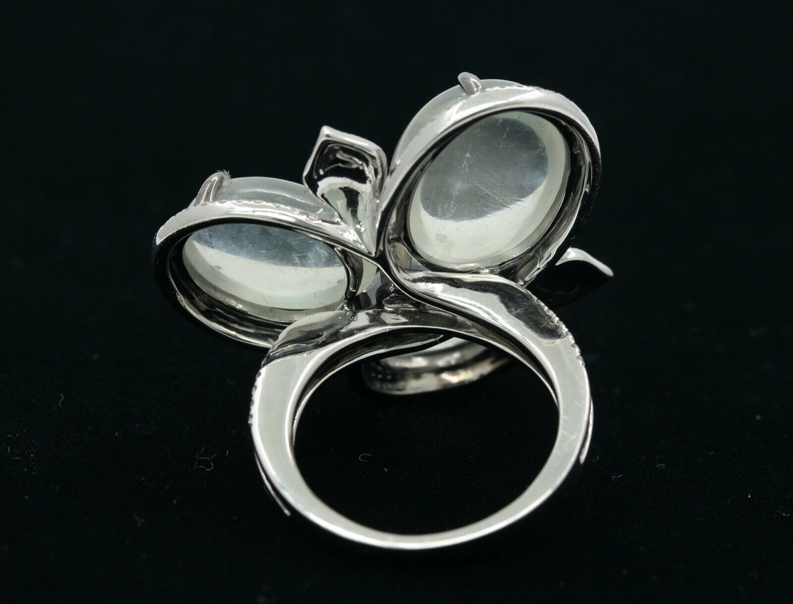 Beautiful 18K White Gold Moonstones Diamonds Ring