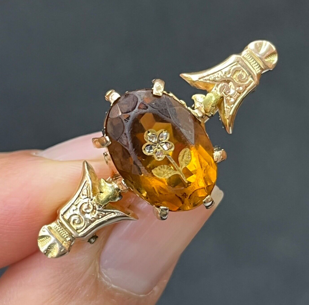 Antique Victorian 14K Yellow Gold Citrine flower Bar Pin.