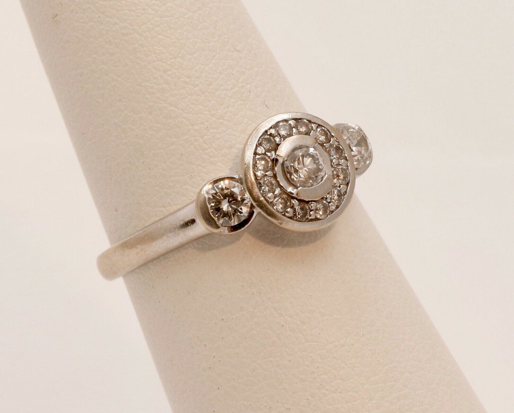 Nicely Designed Vintage Diamonds 14K White Gold Ring