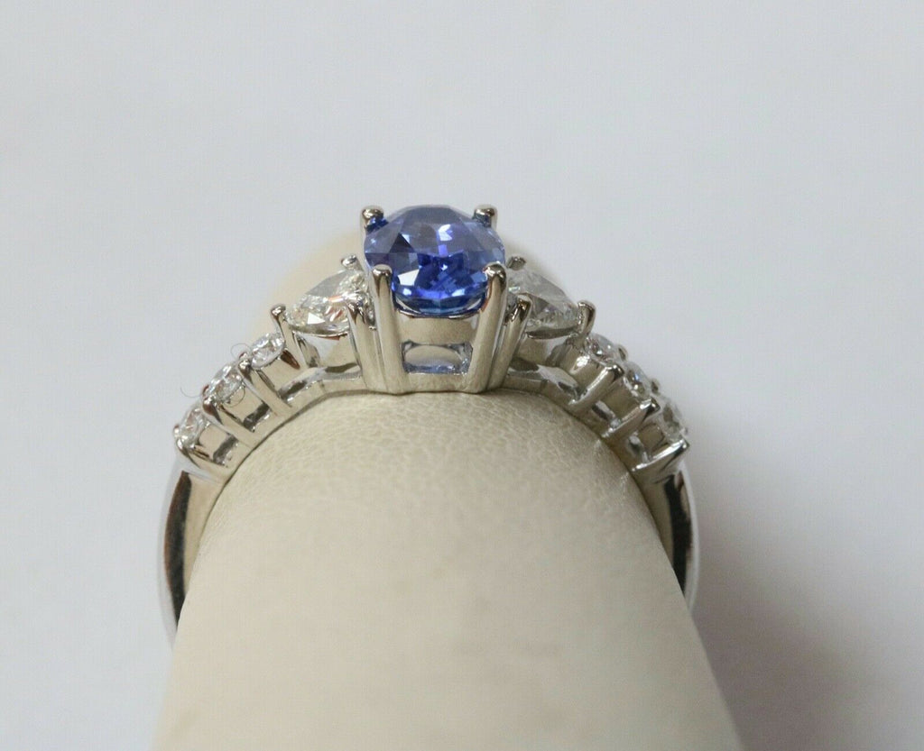 Elegant Ceylon Sapphire Diamonds 18K White Gold Ring