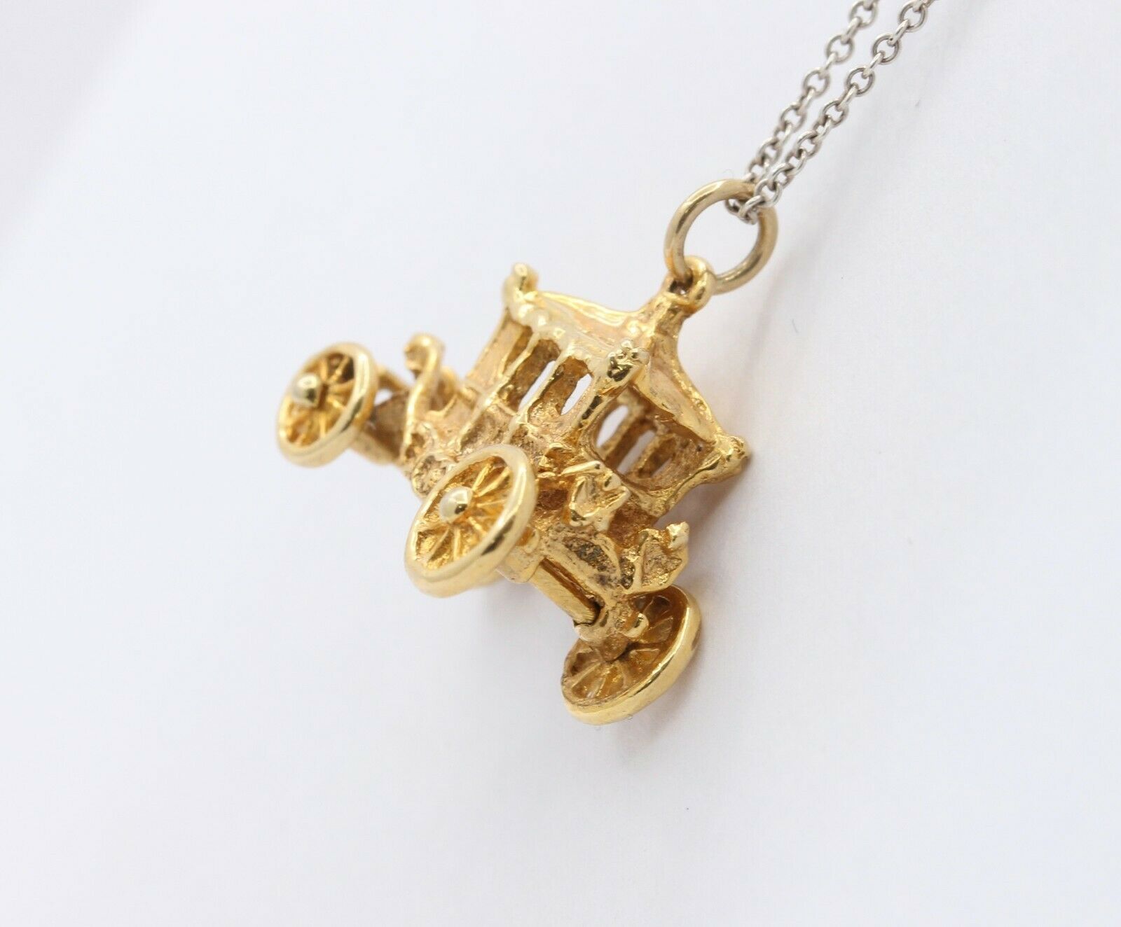 Vintage 9K Yellow Gold Carriage Charm