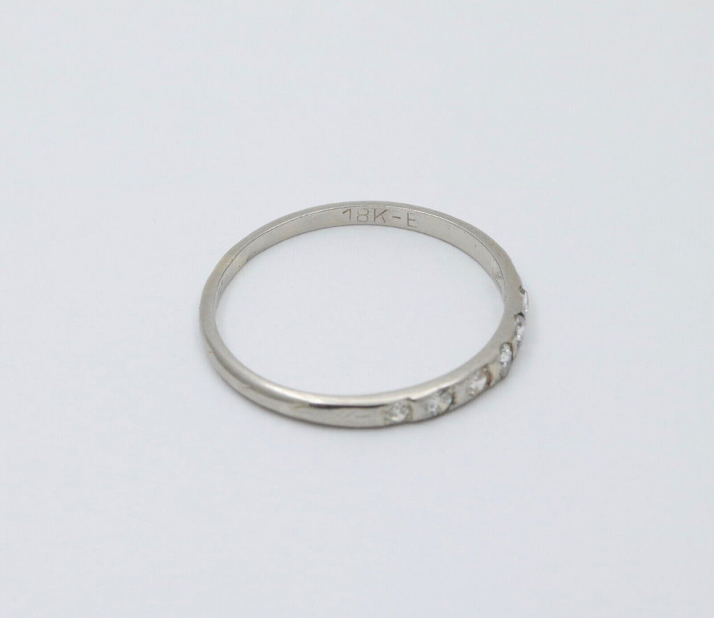 Art Deco 18K White Gold Diamond Ring