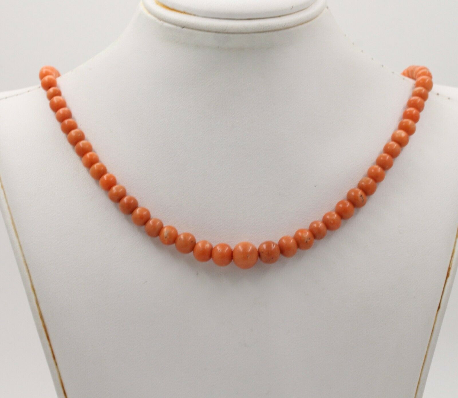 Vintage Graduated Coral Necklace With Gold Filled Lock