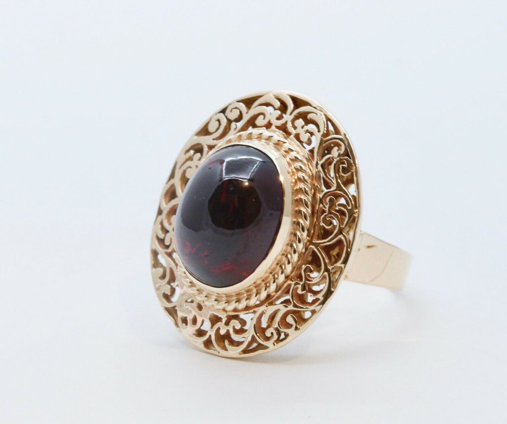 Exquisite Victorian Revival Garnet 14K Yellow Gold Ring
