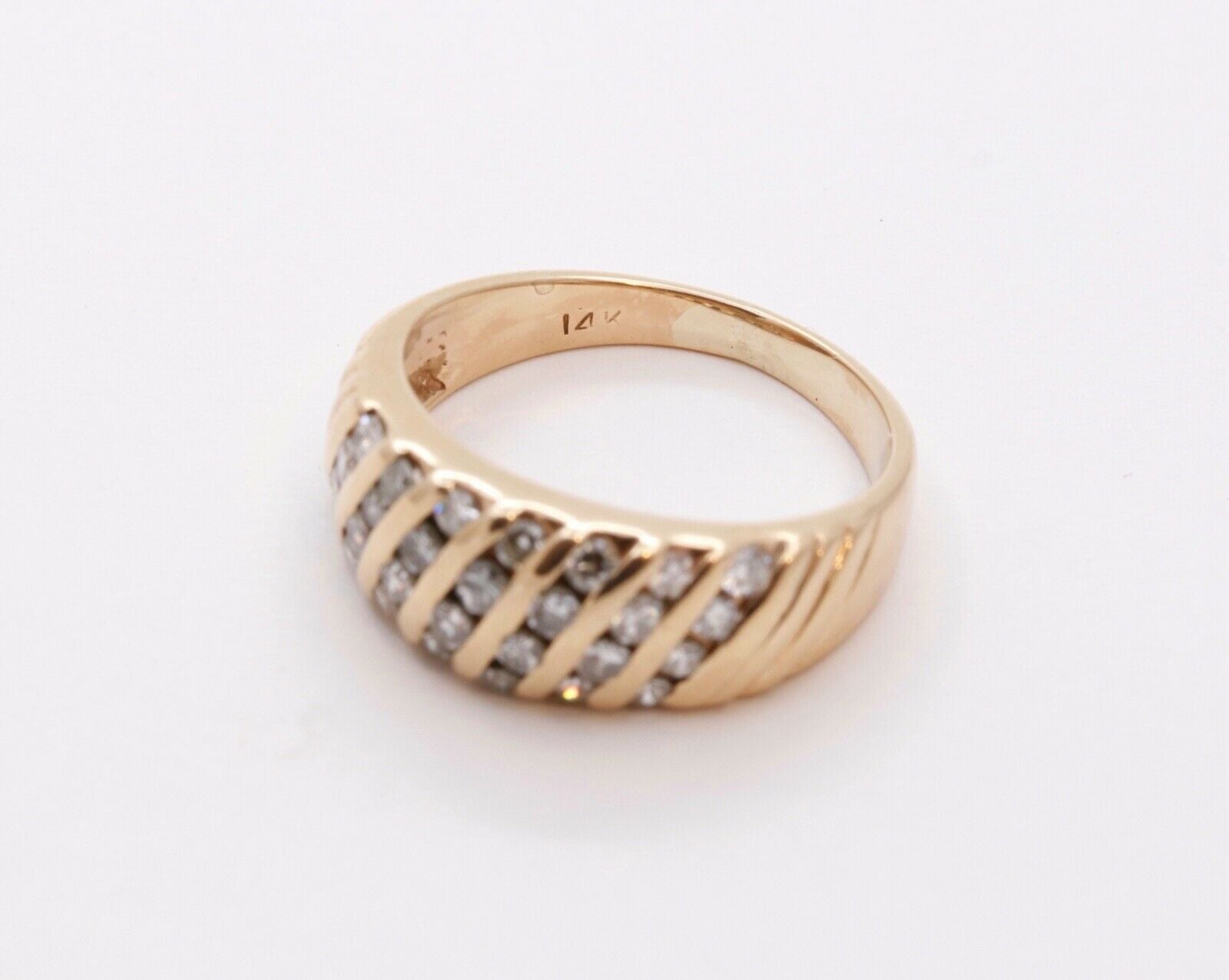 Vintage Ladies Diamonds 14K Yellow Gold Wedding Band Ring