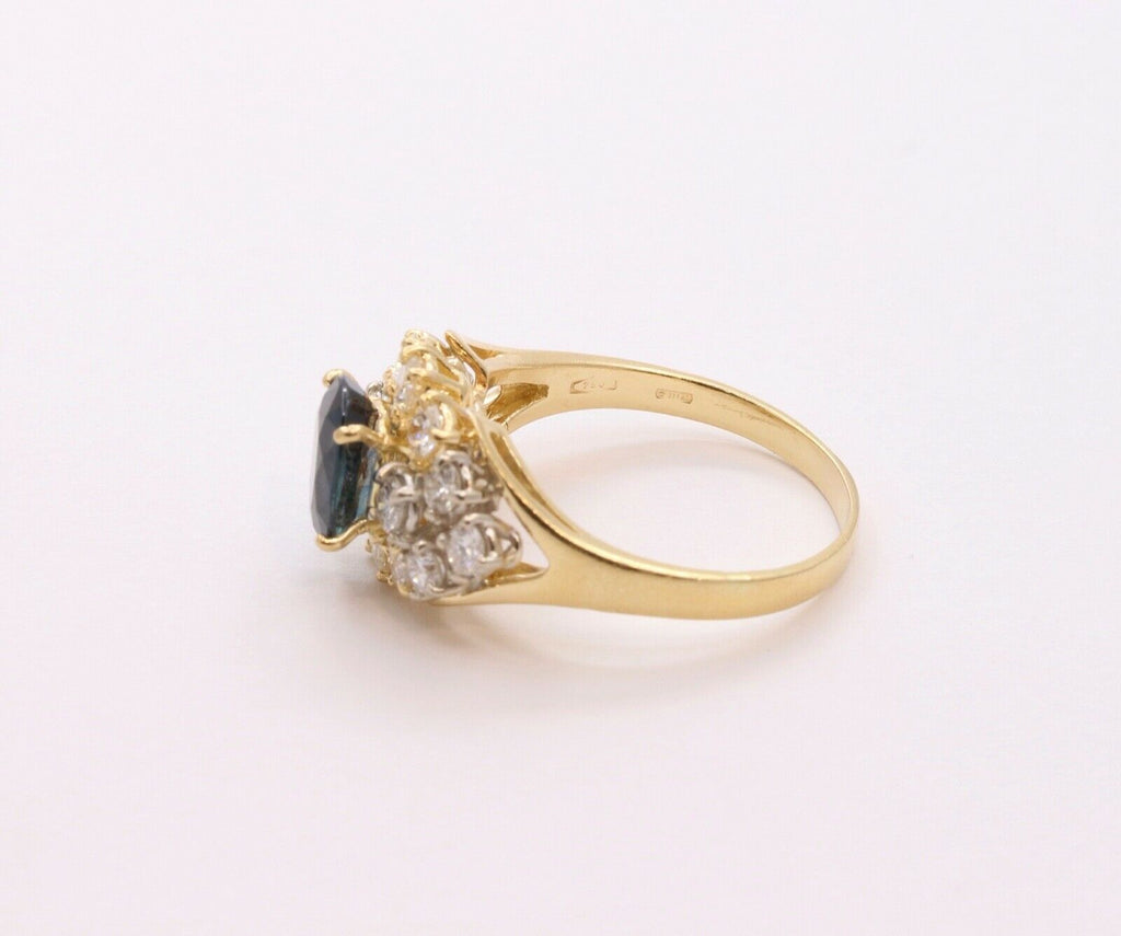 Beautiful Vintage Italian Ladies Blue Sapphire Diamonds 14K Yellow Gold Ring