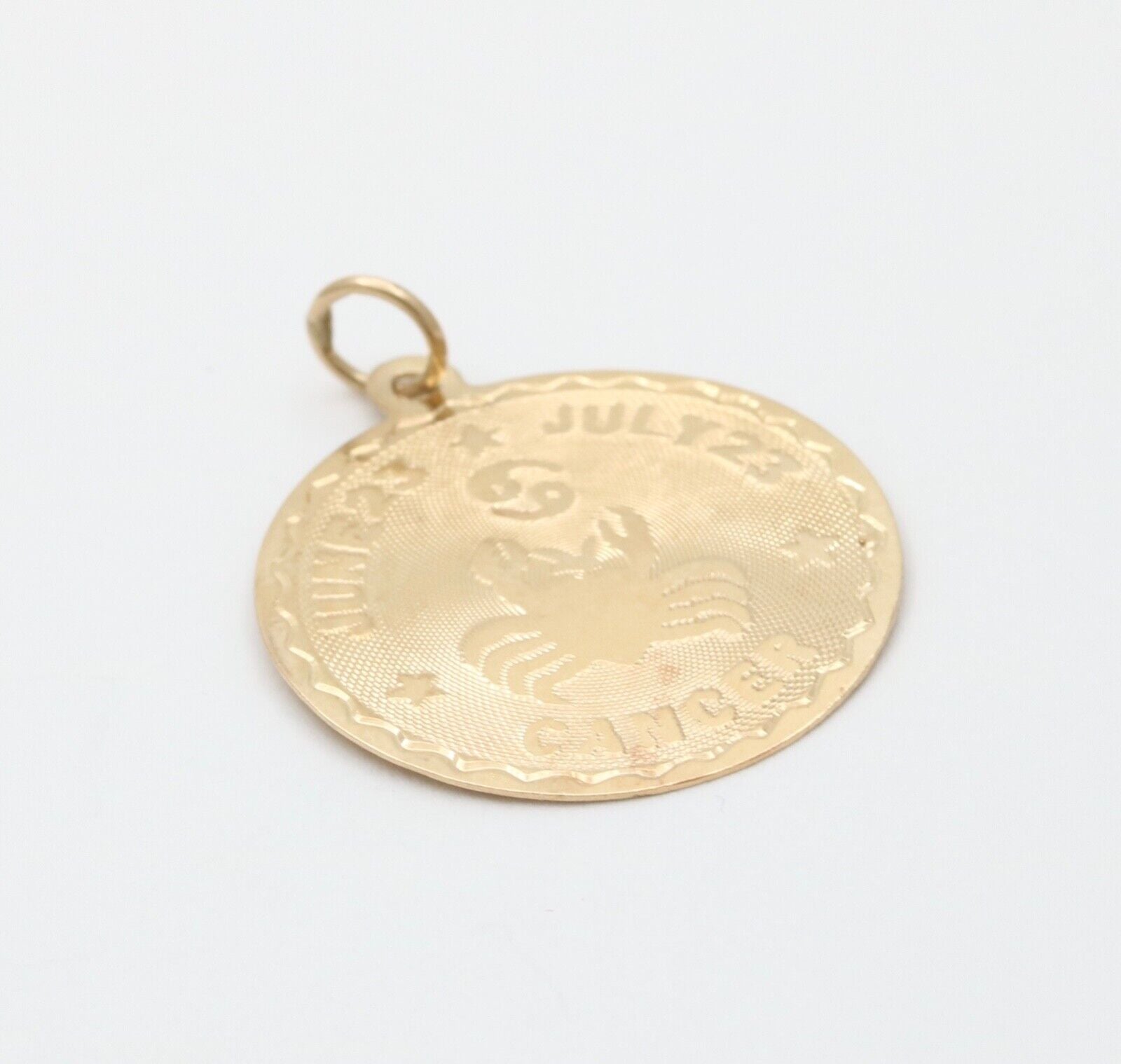 Vintage Horoscope Birth Month Cancer 14K Yellow Gold Pendant Charm
