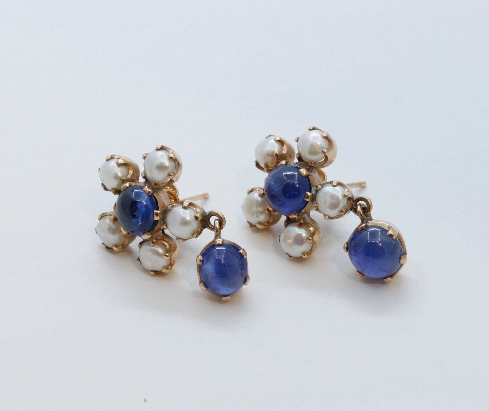 Beautiful Cabochon Sapphires Cultured Pearl 14K Yellow Gold Earrings