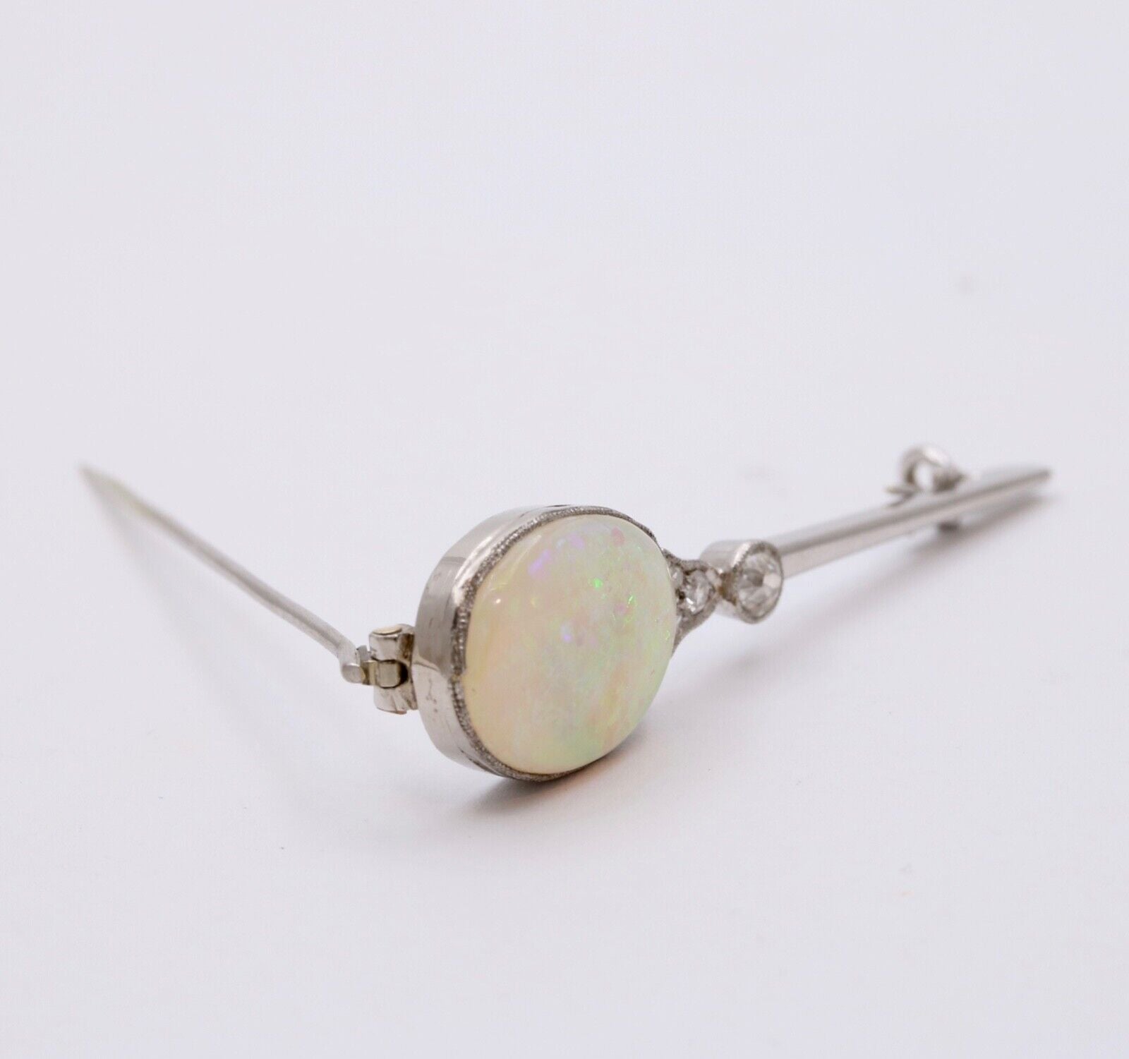 Art deco Opal and Diamond 18K Gold Brooch, Pin