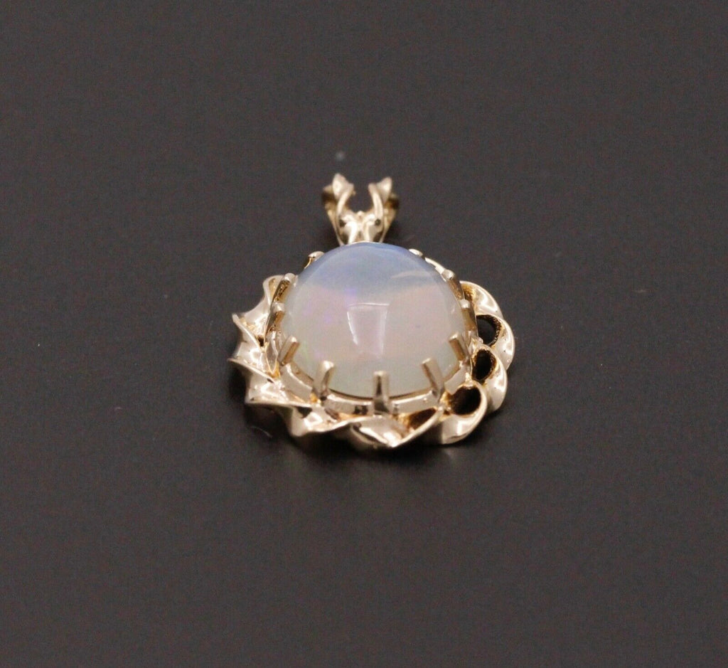Vintage Translucent Opal 14K Yellow Gold Pendant