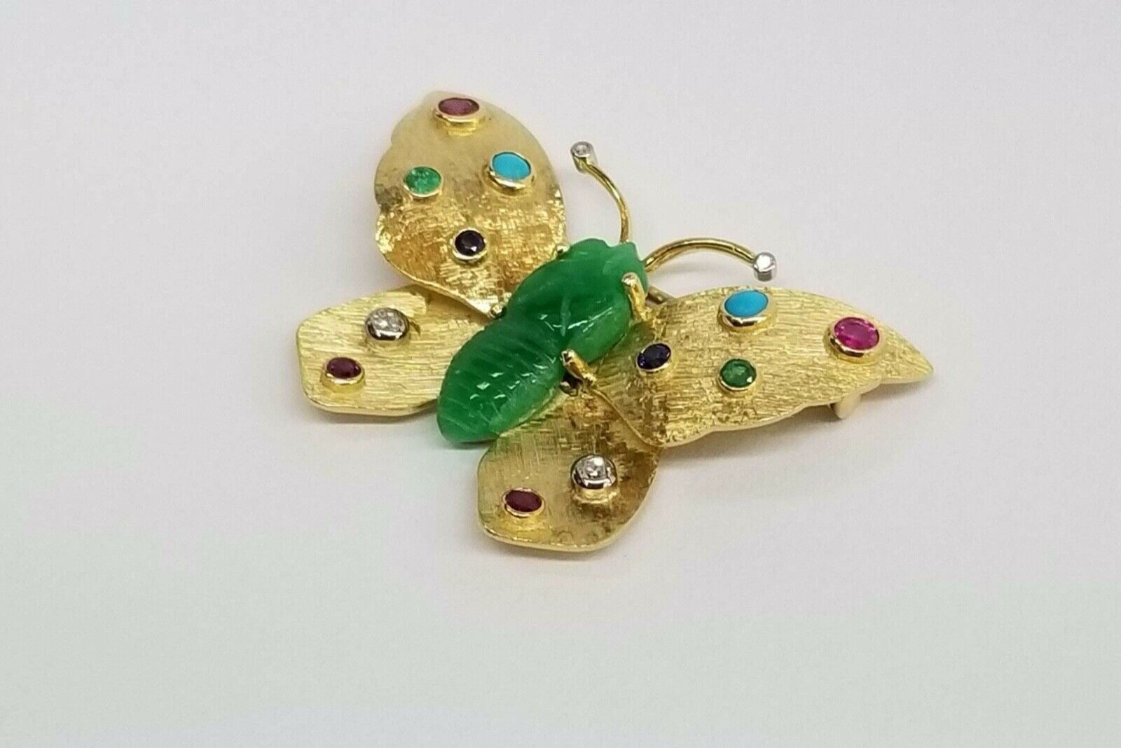 Vintage Jade Butterfly 18K Yellow Gold Multi Stone Brooch Pin