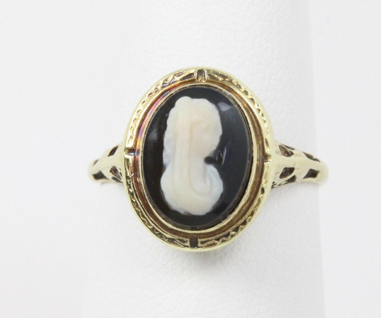 Victorian Cameo Ring 14K White Gold Black Onyx