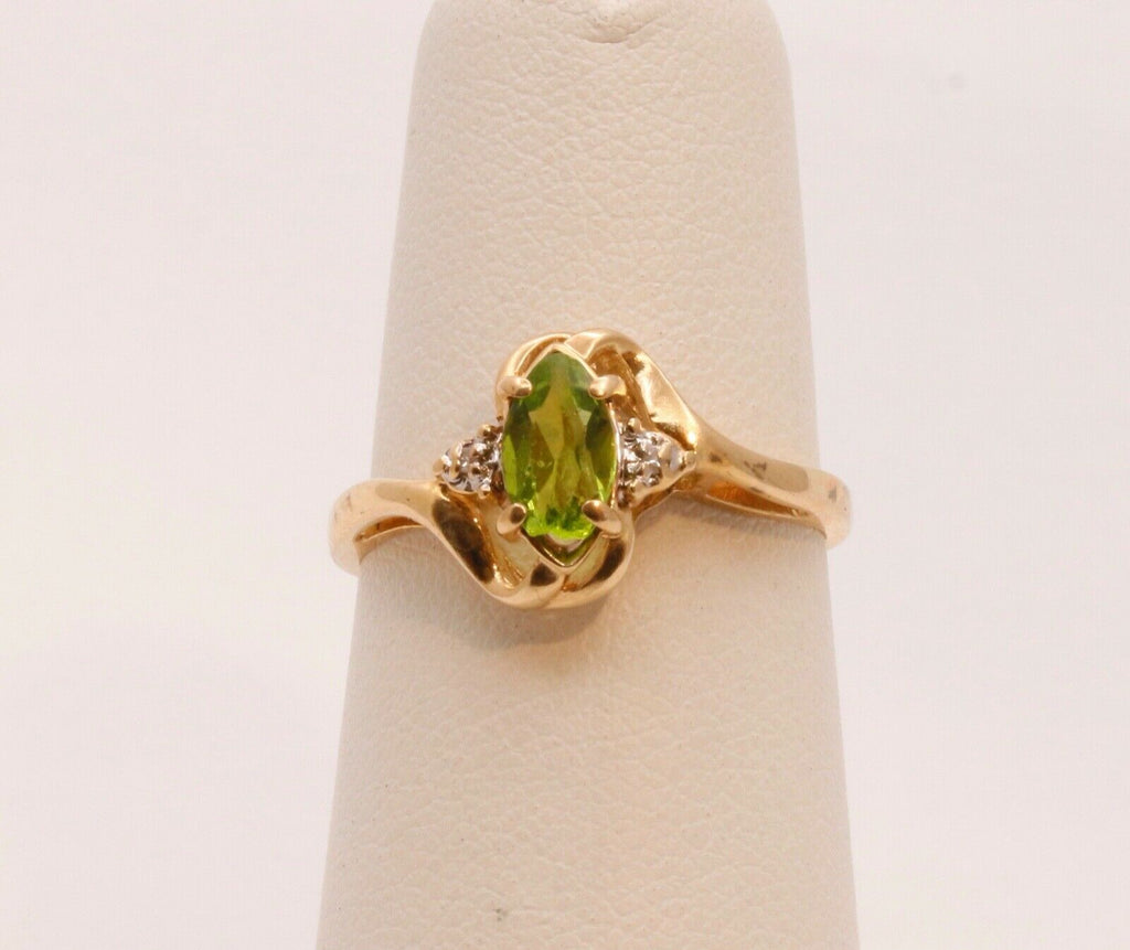 Vintage Ladies Bypass Peridot Diamonds 14K Yellow Gold Ring