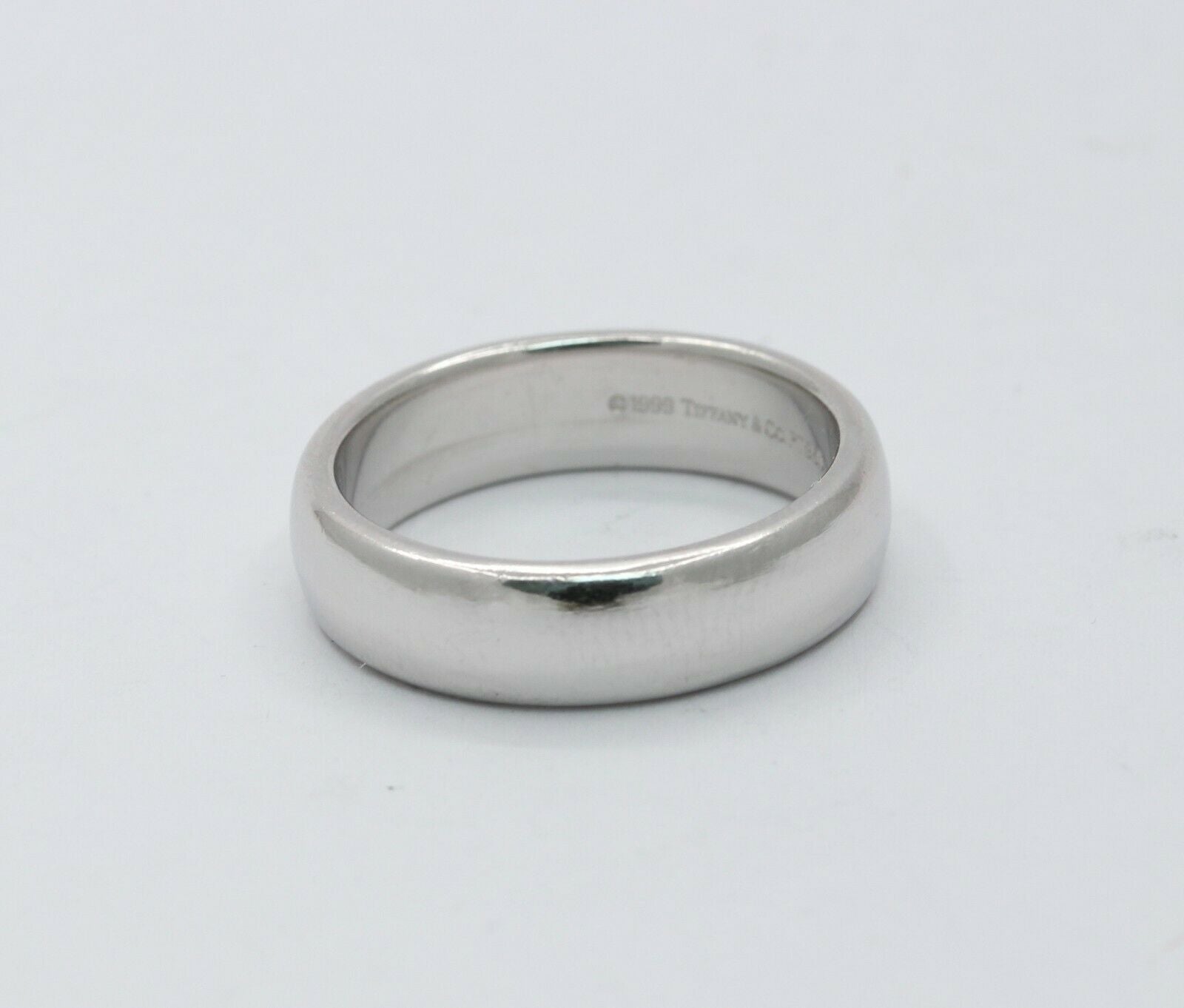 Tiffany & Co Classic 6MM Platinum Wedding Band