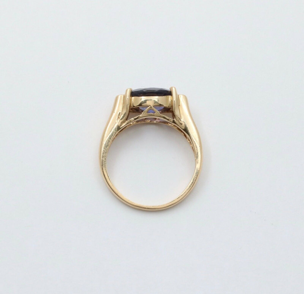 Vintage Iolite Diamonds 14K Yellow Gold Ring