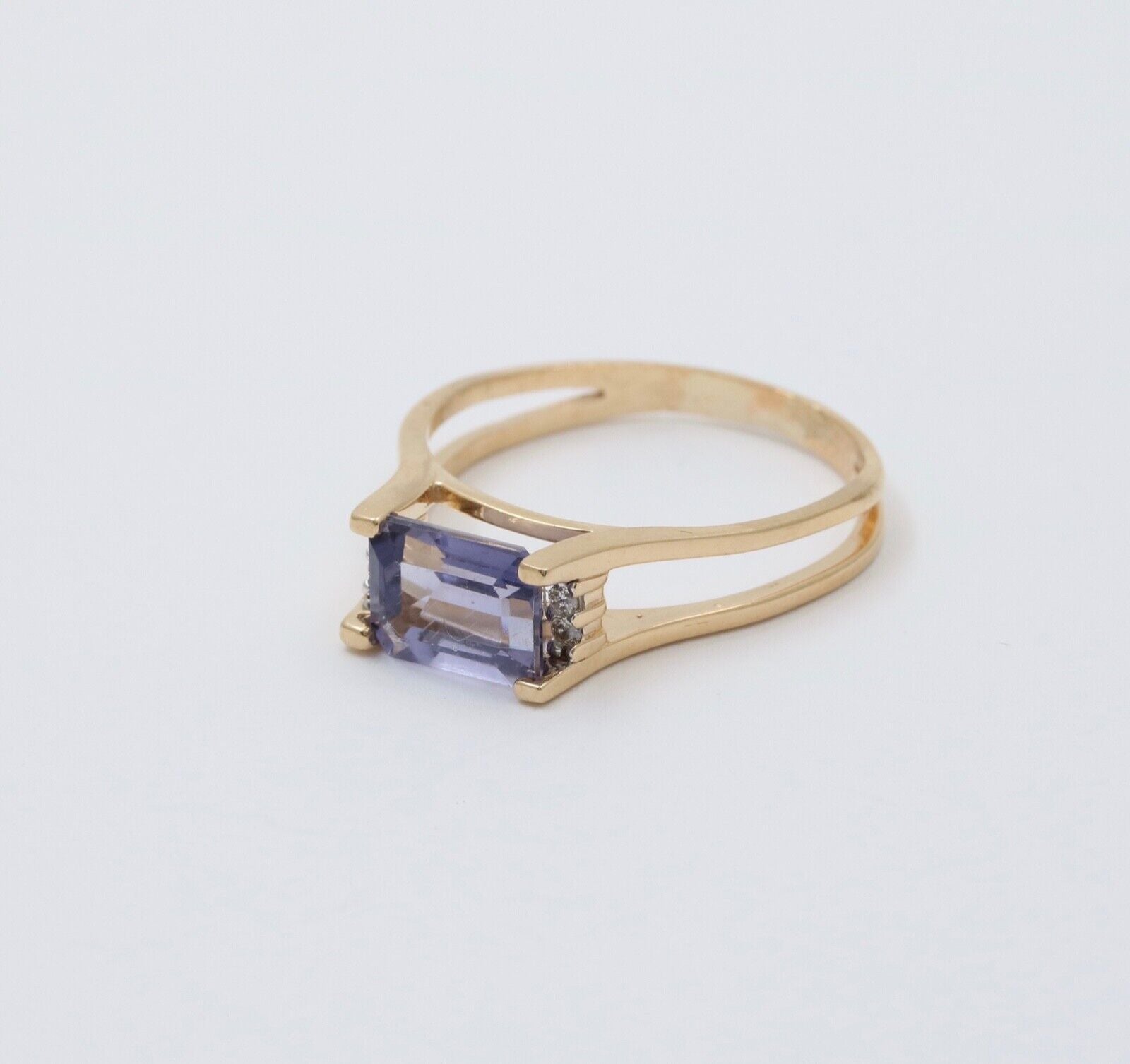 Vintage Purple Stone Diamonds 14K Yellow Gold Ring