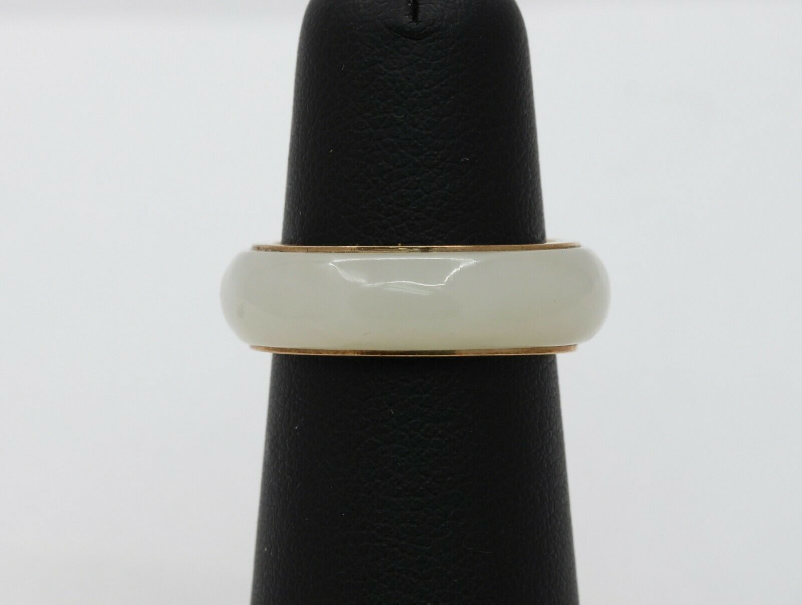 Vintage 14K Yellow Gold Jade Band