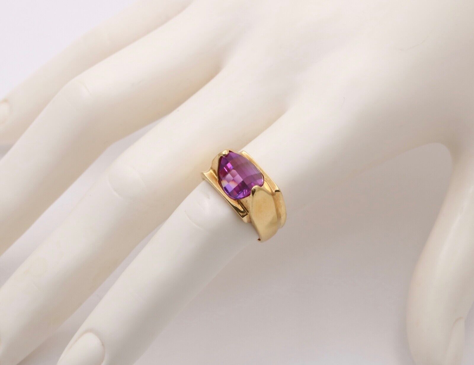 Vintage Geometric Pink Sapphire Ring Band, Estate Ring