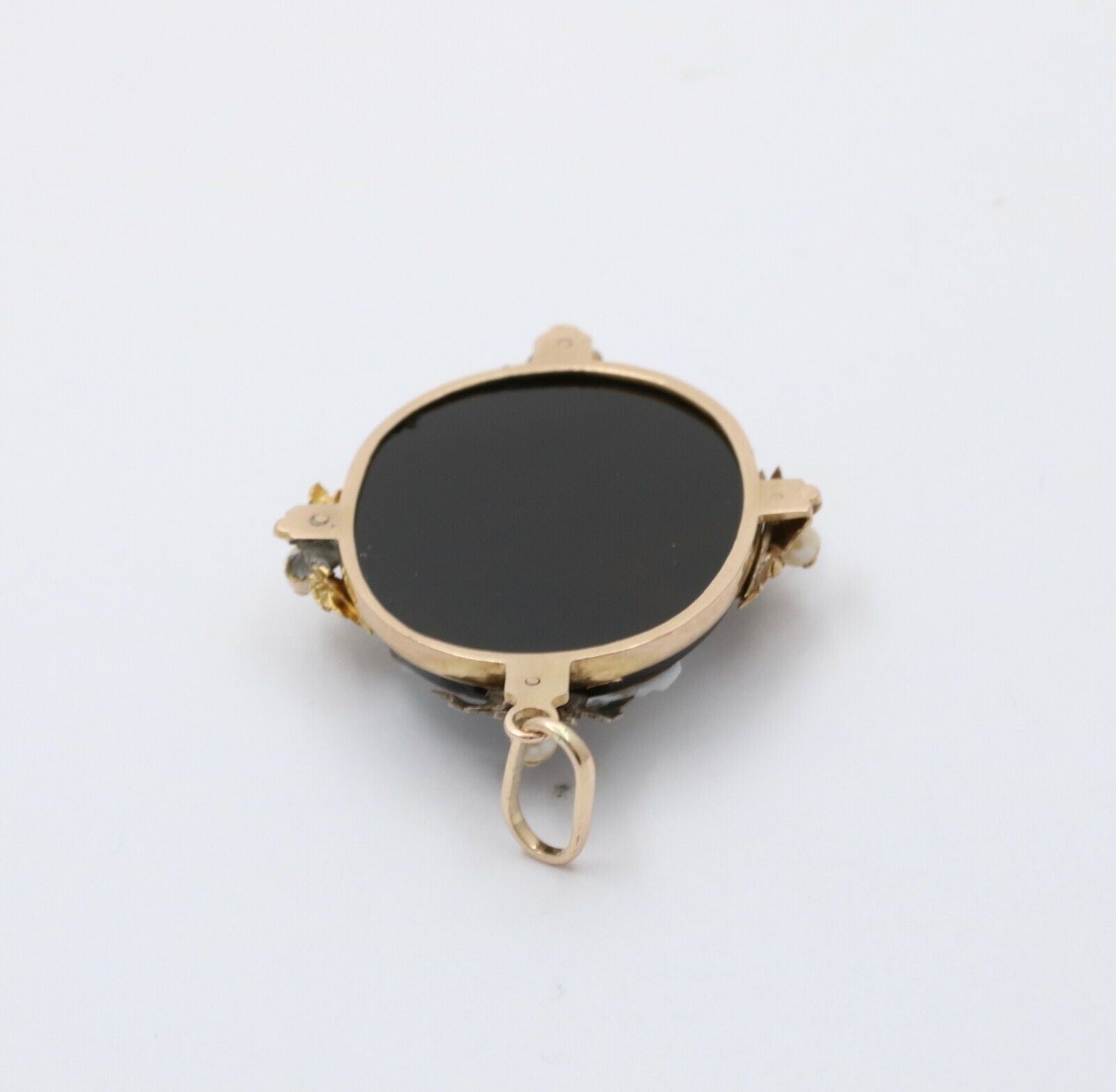 Victorian Cameo Seed Pearls Onyx 14K Yellow Gold Pendant