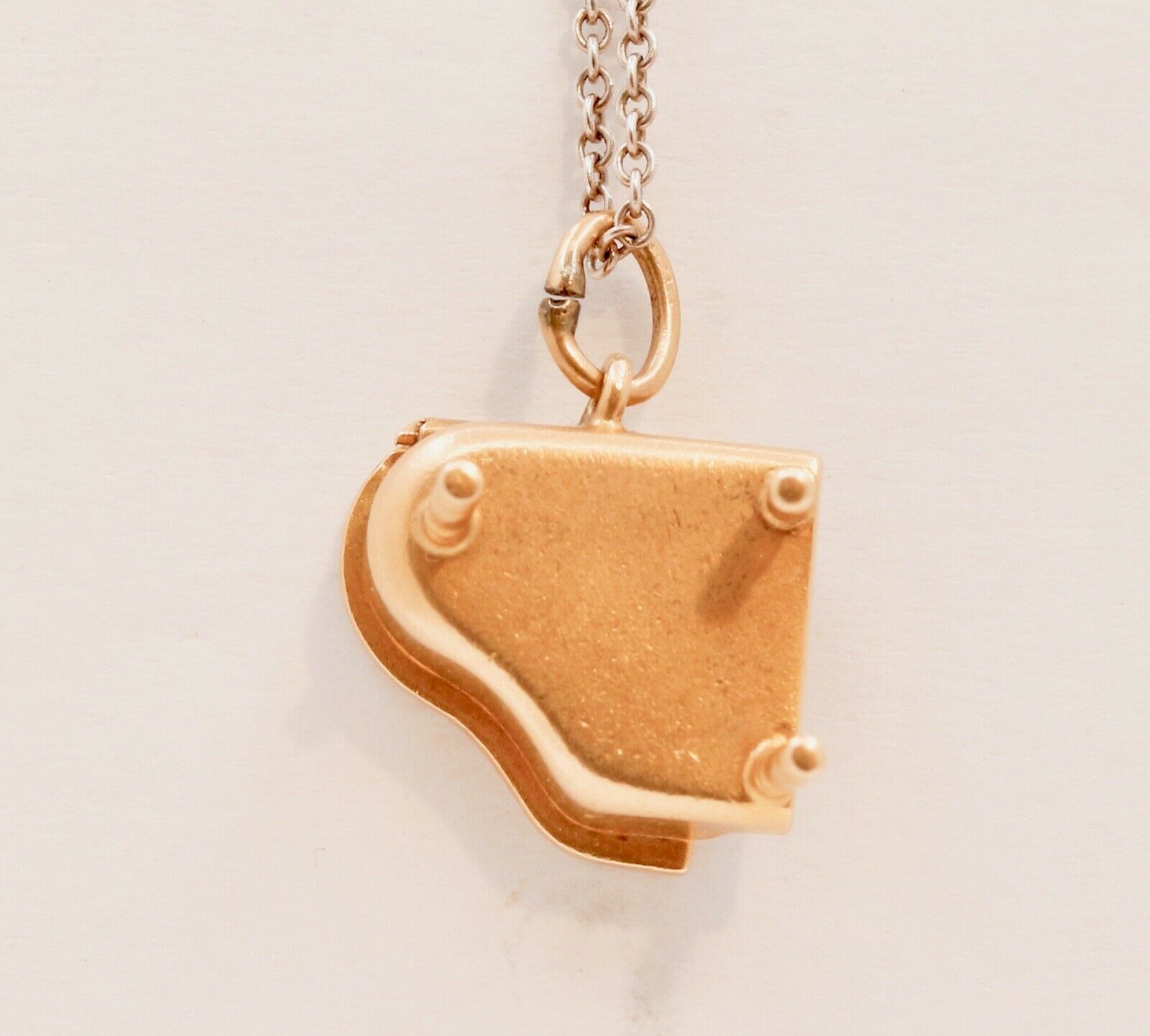 Vintage 14K Yellow Gold Movable Piano Enamel Pendant Charm