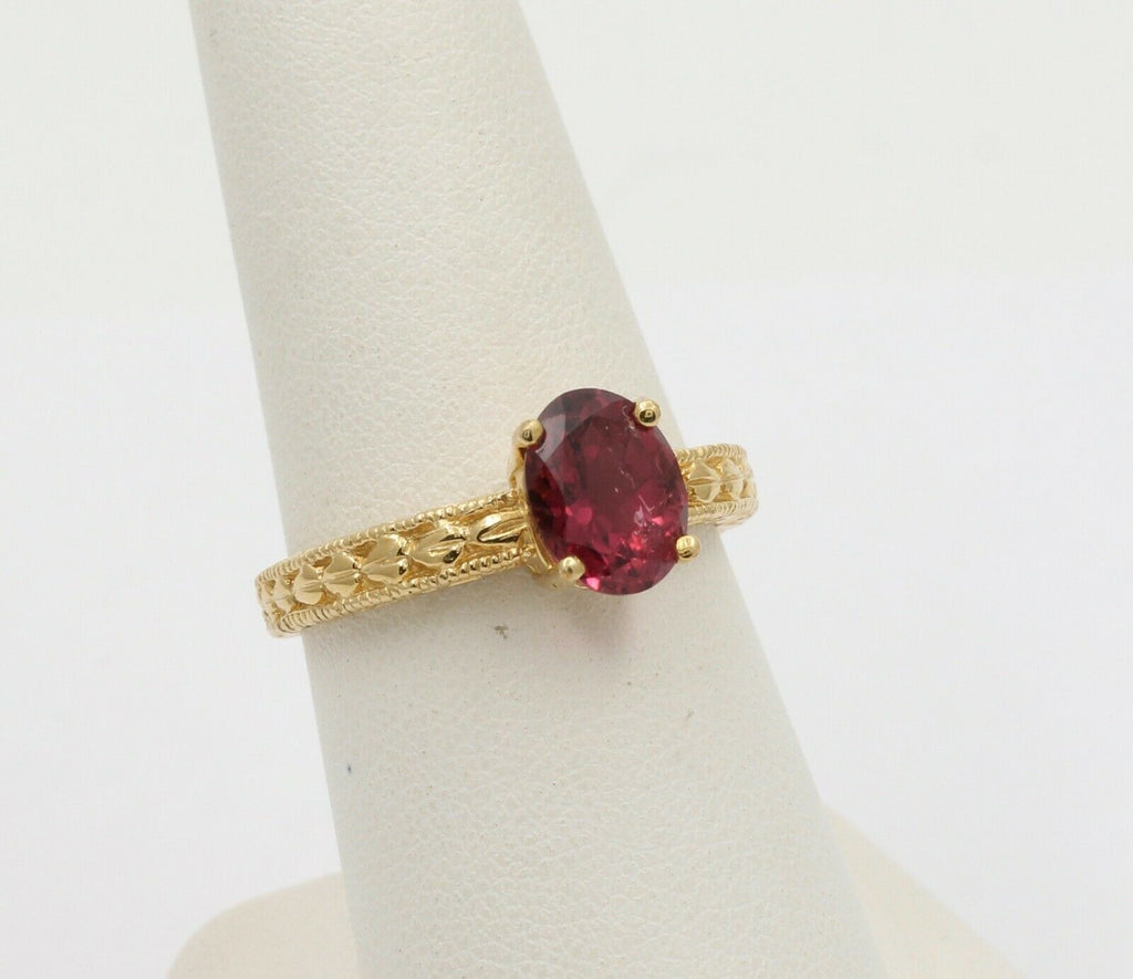 Vintage 14K Yellow Gold Rubellite Engraved Solitaire Ring
