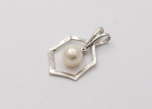 Load image into Gallery viewer, Estate 14K White Gold 6.5 mm Pearl Pendant, Bridal Jewelry.
