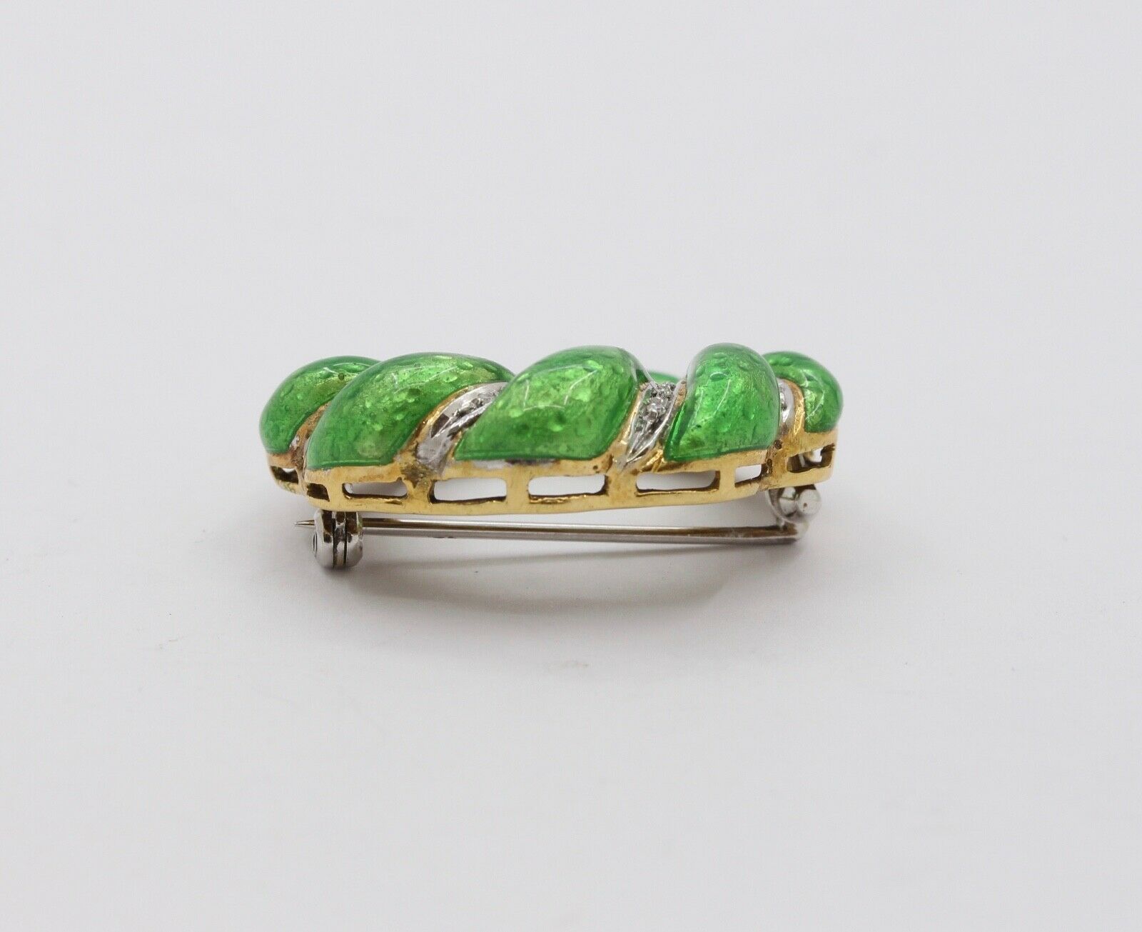 Vintage Ladies 18K Yellow White Gold Green Enamel Brooch Pin