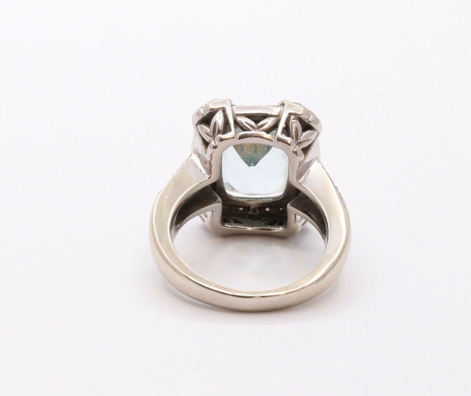 Vintage 14K White Gold Aquamarine Diamonds Ring