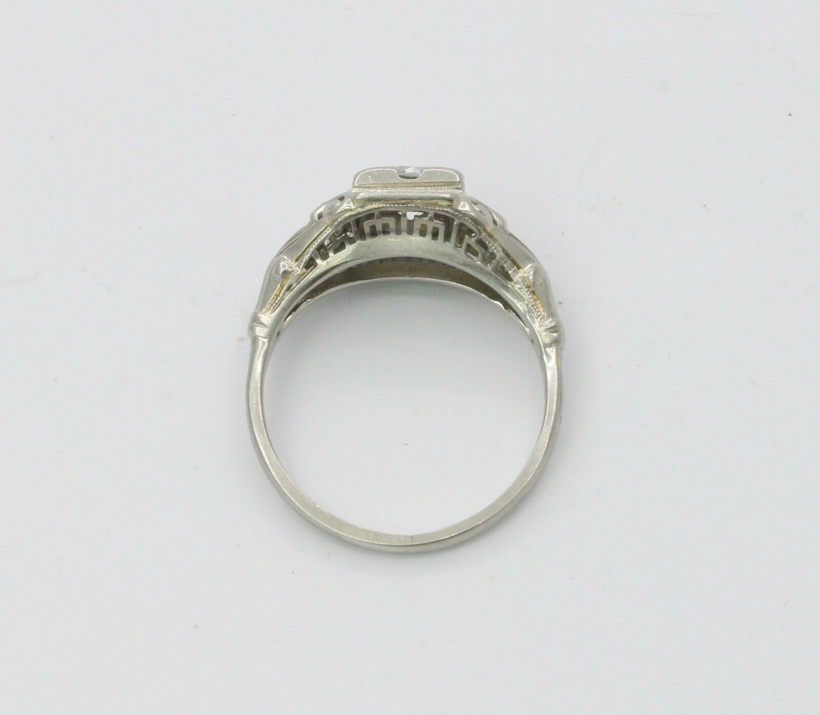 Art Deco Ladies Diamonds Platinum Ring