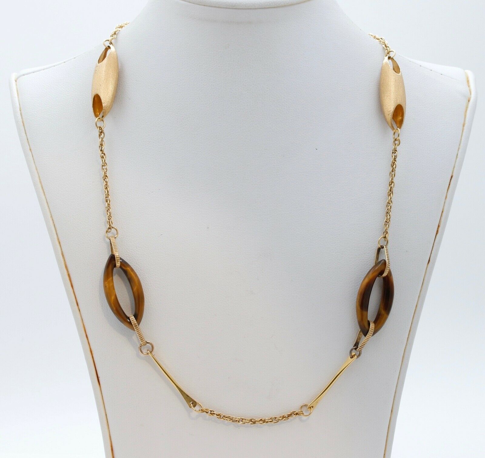 Rare and Unique Tiger Eye 18K Yellow Gold Necklace