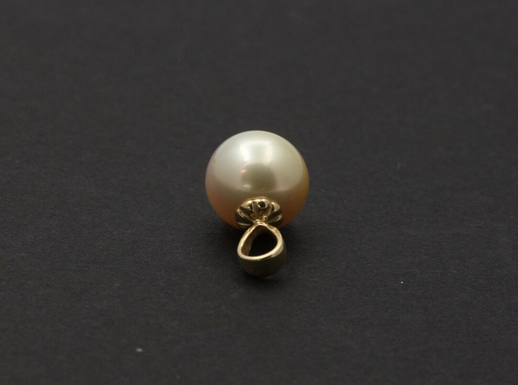 Classic Elegant Large 11.7 mm Golden Pearl Vintage Gold Pendant, Necklace.