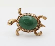 Load image into Gallery viewer, Vintage 14K Gold Turtle Jadi Jade Brooch Pin.
