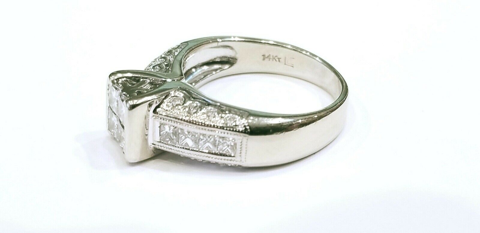 Vintage Ladies Diamonds 14K White Gold Engagement Ring