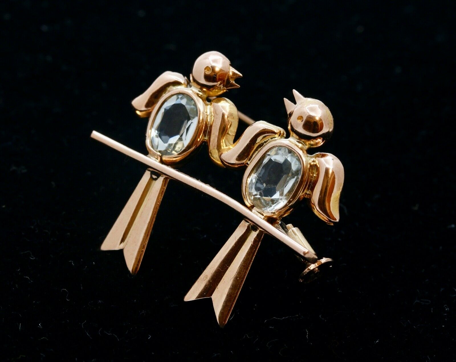 Vintage Lovebirds 18K Rose Gold Aquamarines Brooch Pin