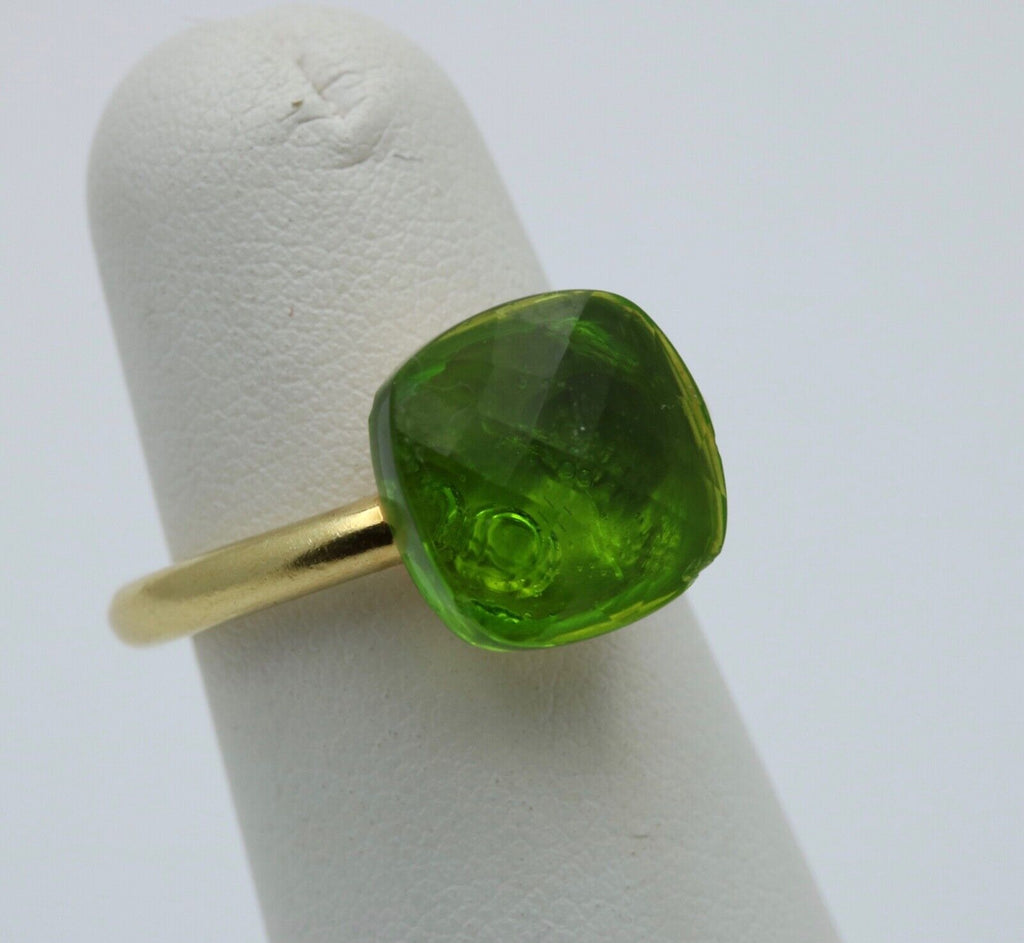 Vintage 18K Yellow Gold Solitaire Green Glass Ring