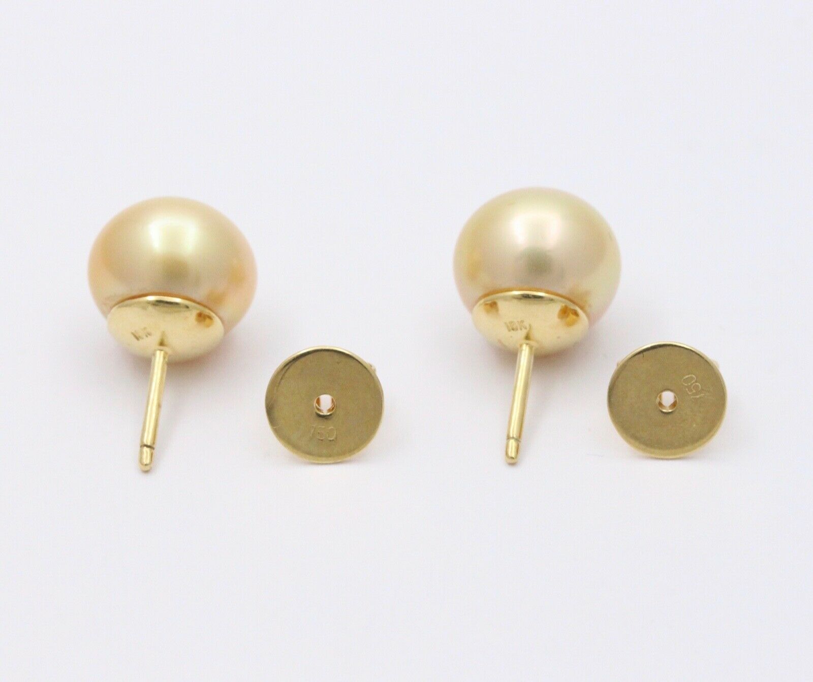 Vintage Classic 18K Yellow Gold Golden Pearl Studs Earrings