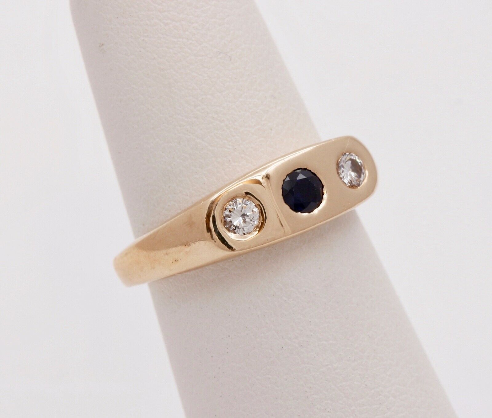 Unisex Vintage Mens Ladies Blue Sapphire Diamonds 14K Yellow Gold Ring