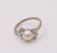 Load image into Gallery viewer, Vintage 14K White Gold Pearl &amp; Diamond Ring.
