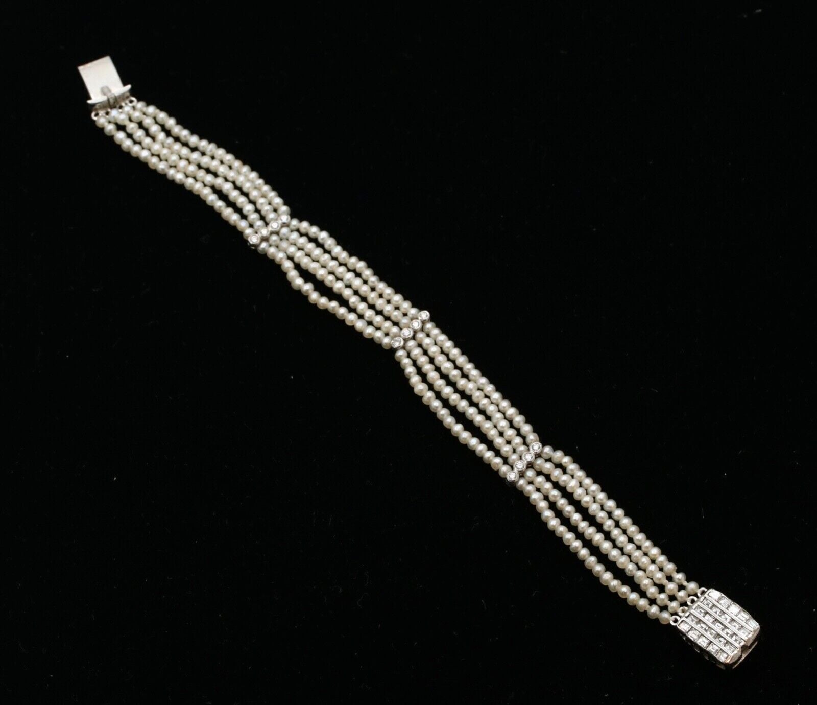 Vintage 14K Gold DIamond Clasp Beaded Pearl Bracelet
