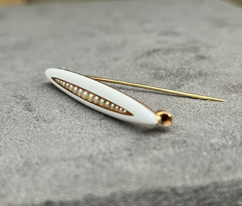 Vintage Krementz 14K Yellow Gold Split Pearl White Enamel Bar Pin Brooch