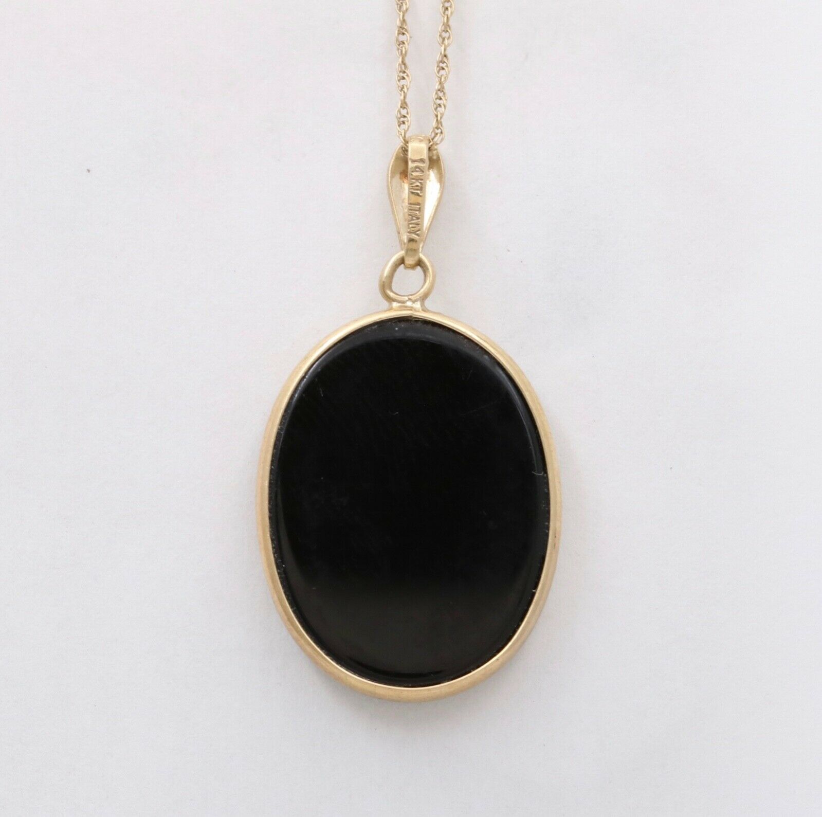Vintage 14K Yellow Gold Blue Agate Cameo Woman’s Portrait Pendant